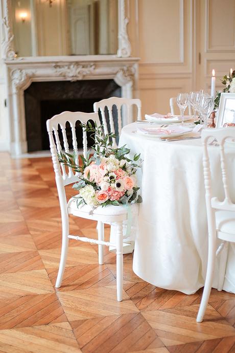 Chic rose gold inspiration shoot in a French Castle