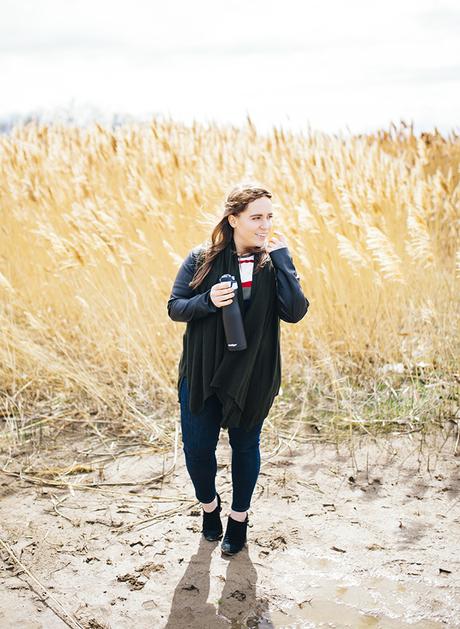 Drink More Water // 5 Tips To Keep You On Track Drink More Water // 5 Tips To Keep You On Track
