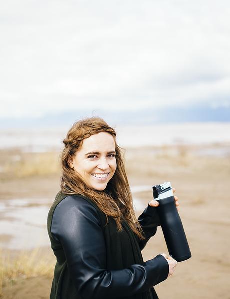 Drink More Water // 5 Tips To Keep You On Track Drink More Water // 5 Tips To Keep You On Track