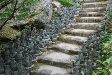 Miyajima Island – A Day Trip to the Floating Torii Gate and Mount Misen Miyajima Island – A Day Trip to the Floating Torii Gate and Mount Misen