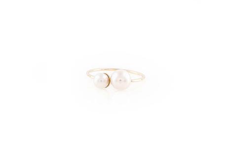 INTRODUCING: EIKOSI DYO eikosi-dyo-jewelry-melanie-nydegger-interview-lesassorties