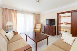 Autumn Trip: Pack Your Bags For ‘The Smoke City – London’ Autumn Trip: Pack Your Bags For ‘The Smoke City – London’