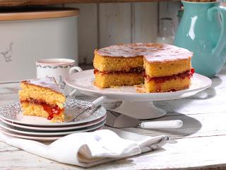 Mini Layered Easter Cakes & A Mary Berry Homeware Competition!