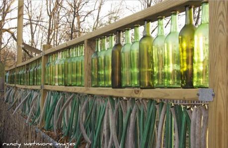 25+ Ideas for Decorating your Garden Fence (DIY)