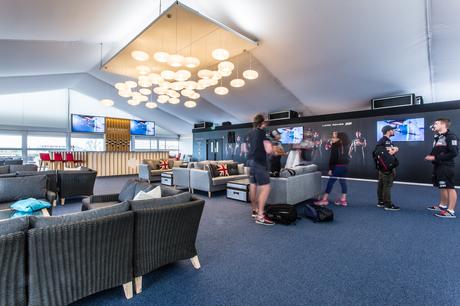 A KILLER WORKOUT WITH TEAM ‘BAR’ Fitness On Toast Faya Blog Girl Healthy Sailing Workout Training Land Rover BAR Ben Ainslie Racing Americas Cup Bermuda Louis Vuitton Sport_