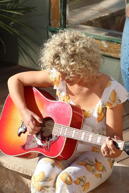 John Frieda® Hair Care & iHeartMedia Tap Platinum-selling Country Artist Cam John Frieda® Hair Care & iHeartMedia Tap Platinum-selling Country Artist Cam