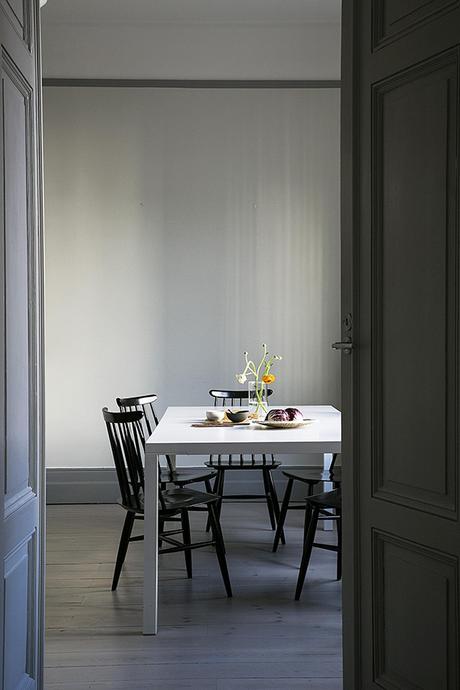 The poetry of monastic dining rooms Minimalistic understated dining room | Fantastic Frank