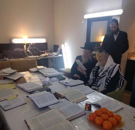 Minister Yaakov litzman visits Rabbi Berland under house arrest Minister Yaakov litzman visits Rabbi Berland under house arrest