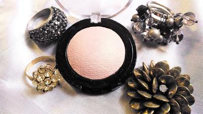 Miss Claire Baked Eyeshadow/Highlighter no.12 Review