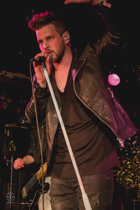 CMW 2017: UTA / Julian Taylor Band with One Bad Son, Birds of Bellwoods and Friends CMW 2017: UTA / Julian Taylor Band with One Bad Son, Birds of Bellwoods and Friends