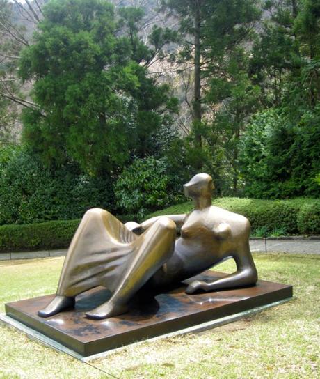 Henry Moore Sculpture In Hakone Japan Sculpture Garden