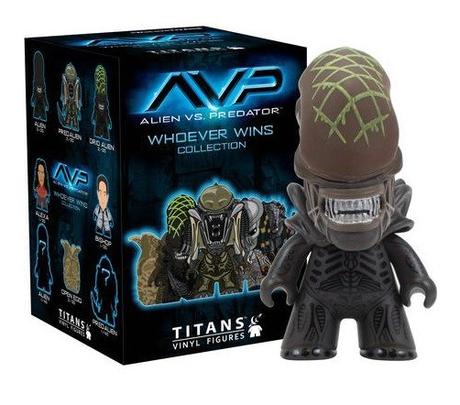 Ten Gift Ideas Every Fan of the Alien Films Should Own Alien Vs Predator Collector Figures