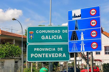 crossing into Galicia from Valença, Portugal