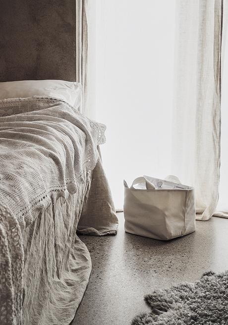 Cozy bedrooms with a rustic vibe Fantastic Frank