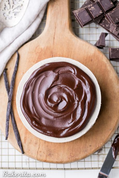 No-Bake Vanilla Bean Cheesecake with Chocolate Ganache (Gluten Free, Paleo + Vegan) No-Bake Vanilla Bean Cheesecake with Chocolate Ganache (Gluten Free, Paleo + Vegan)