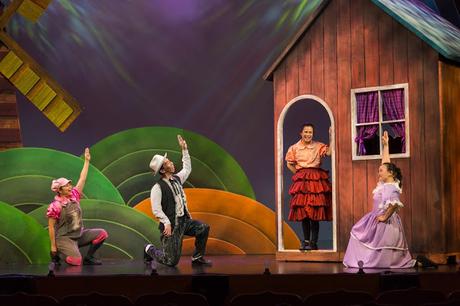 Our love for children's theatre {Review of I Theatre's Poultry Tales}