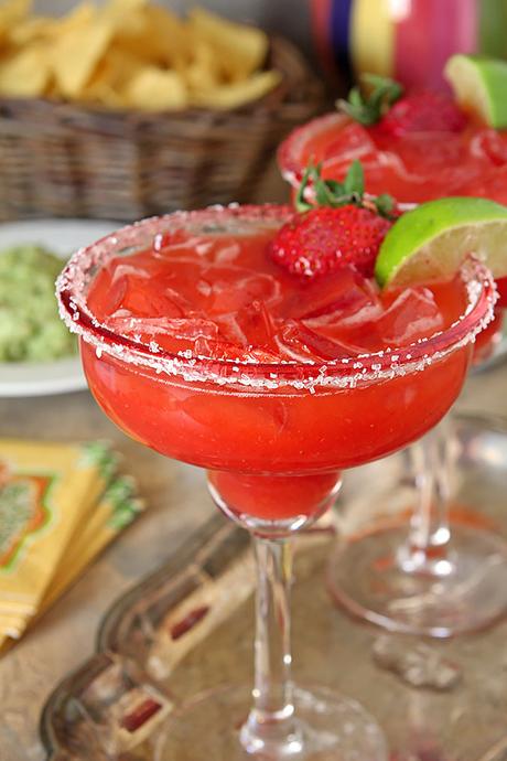 Fresh Strawberry Margaritas for Cinco de Mayo