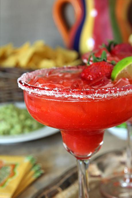 Fresh Strawberry Margaritas for Cinco de Mayo