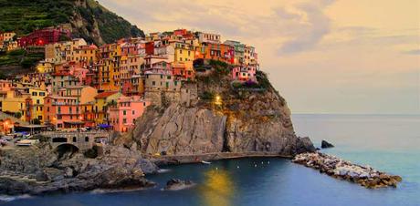 5 Charming Towns of the Italian Coast: Manarola and the world's largest manger.
