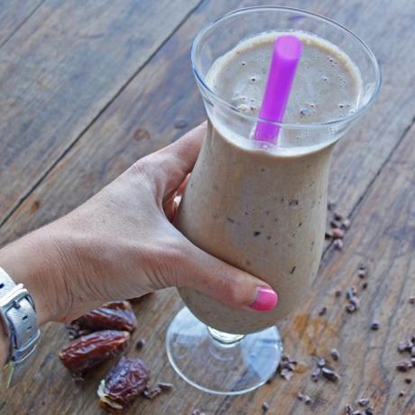 Cold Brew & Cacao Recovery Smoothie (vegan, gluten free)