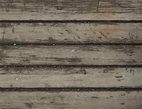 How to clean a wooden deck using a power washer: The dos and don’ts deck