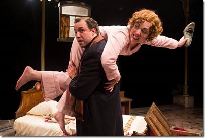 Review: She Loves Me (Marriott Theatre) Review: She Loves Me (Marriott Theatre)
