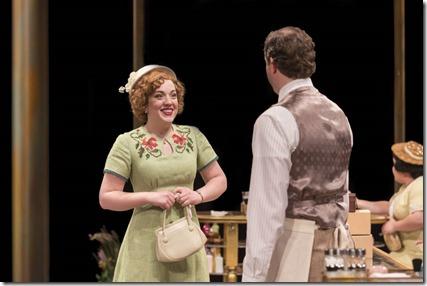 Review: She Loves Me (Marriott Theatre) Review: She Loves Me (Marriott Theatre)
