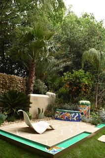 RHS Chelsea Flower Show - Show and Artisan Gardens and a sprinkling of people