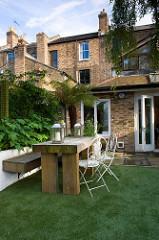 How to Decorate the Outdoor Areas of Your Home?