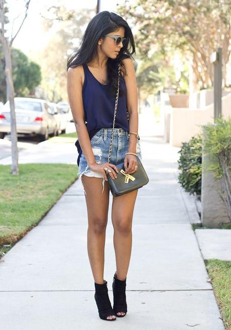 How To Style Your Shorts in 10 Unique Ways