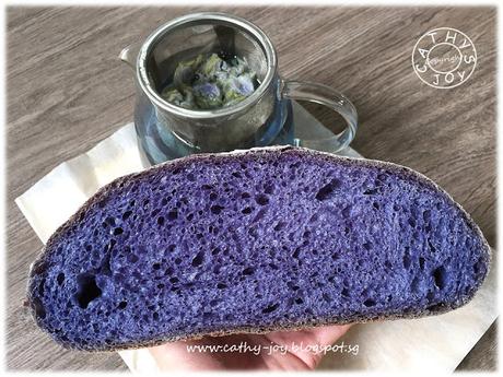 Blue Pea Bread 蝶豆花面包