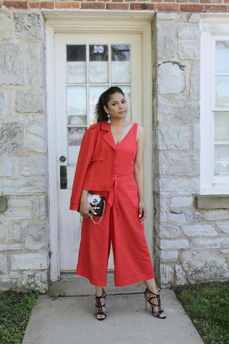 red jumpsuit, gap jumpsuit, street style, sugarfi bauble bar earrings, tassel earings, how to wer a red jumpsui9t, fashion blogger, mom style, color blocking, saumya 