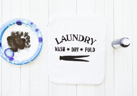 No-Sew Laundry Bag DIY No-Sew Laundry Bag DIY