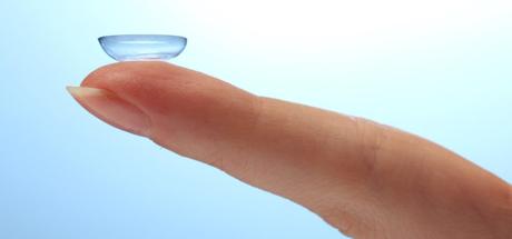 Flying with Contact Lenses: How to Keep Your Eyes Comfortable on an Airplane2 min read