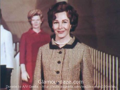 Airport-Chic---1962-Fashion-for-the-Three-Body-Types-2 Airport-Chic---1962-Fashion-for-the-Three-Body-Types-2
