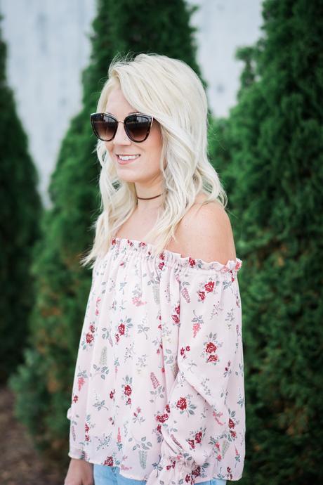 Blush florals are perfect for spring or summer. Feminine, dainty, and perfect for those warm summer days and nights. 