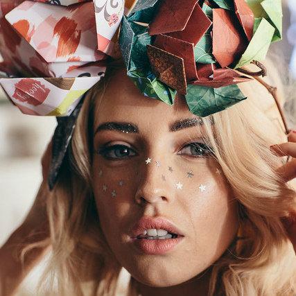 Origami Fashion Accessory by Papel (Paper) Origami Fashion Accessory by Papel (Paper)