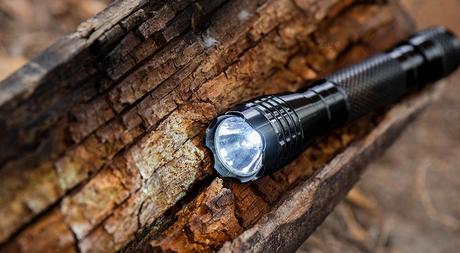 Best AA Flashlights 2017 – Difference Between AAA vs AA Flashlight Best AA Flashlight