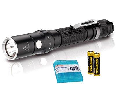 Best AA Flashlights 2017 – Difference Between AAA vs AA Flashlight Fenix LD22 2015 Edition 300 Lumens Led Lights Review