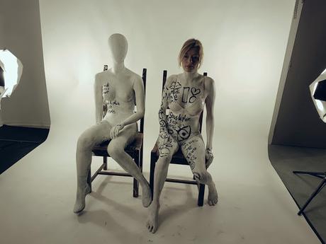 Making Of - Quand T'es Loin - Clip de Musique - Chanson de Ben Heine Music - BenHeineMusic - Backstage Making of Photos - Flesh and Acrylic - Abstract Body Painting - Ben Heine Art - 2017
