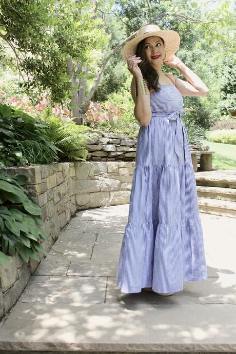 how to wear red, white & blue, maxi stripe dress, J crew maxi dress, red wedges, 4th july outfit, sailor hat, straw hat, street style, fashion blogger, style, ootd, saumya, summer style how to wear red, white & blue, maxi stripe dress, J crew maxi dress, red wedges, 4th july outfit, sailor hat, straw hat, street style, fashion blogger, style, ootd, saumya, summer style