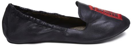 What are top 9 travel shoes for women to wear while moving? What are top 9 travel shoes for women to wear while moving?
