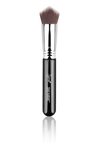 Try These Must-Have Makeup Brushes! Try These Must-Have Makeup Brushes!