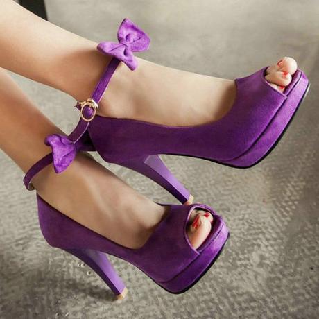 Strong Women Wear Their Pain Like Stilettos So, All You See Is The Beauty Of It!! Strong Women Wear Their Pain Like Stilettos So, All You See Is The Beauty Of It!!