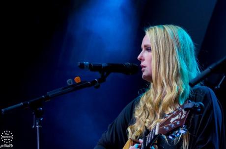 Moments: Jessica Mitchell, the Feature Moments: Jessica Mitchell, the Feature