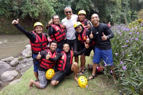 Pics! The Obamas Are Living Their Best Life River Rafting On Vacation In Indonesia