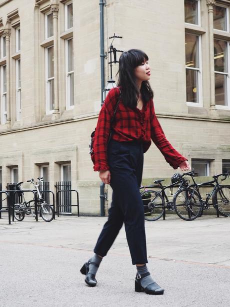 SOCKS AND SANDALS IS ACTUALLY A SARTORIAL HACK