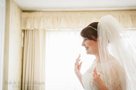 Wedding blog Rob Gillespie photography (40) Wedding blog Mallory Court (40)