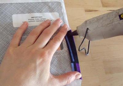 How-Tuesday: Fabric Scrap Envelopes How-Tuesday: Fabric Scrap Envelopes