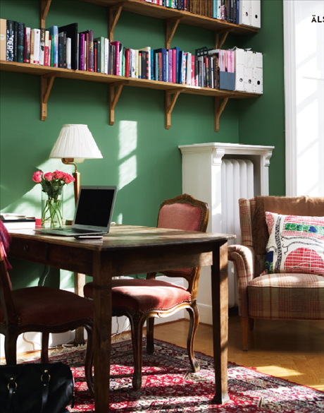 Ebba-von-sydow-home-home-office-green The home of Ebba von Sydow